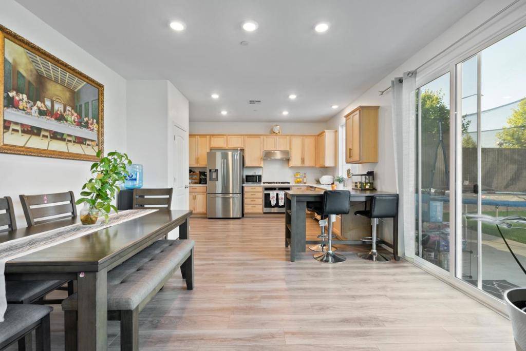 Gilroy, CA 95020,1455 Winzer PL