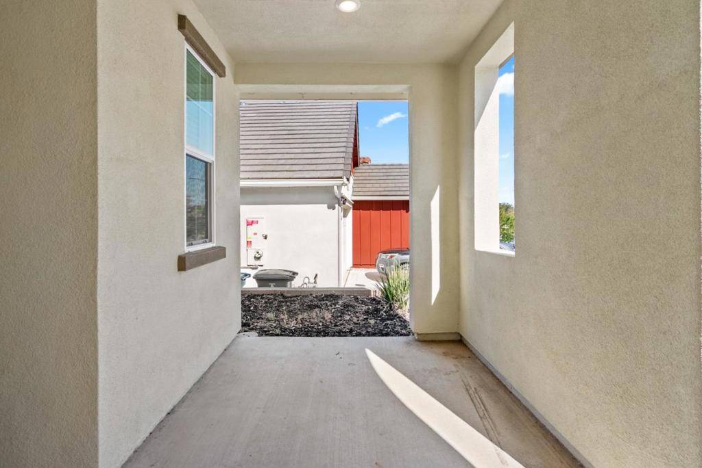 Gilroy, CA 95020,1455 Winzer PL
