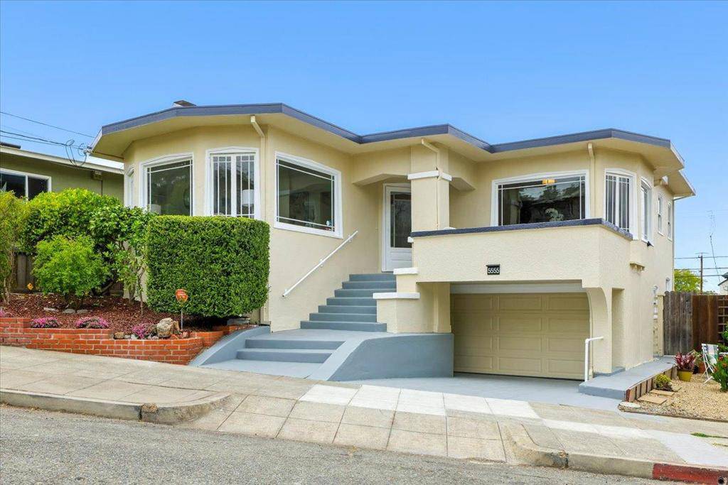 Oakland, CA 94618,5555 Carlton ST