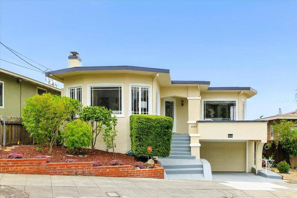 Oakland, CA 94618,5555 Carlton ST
