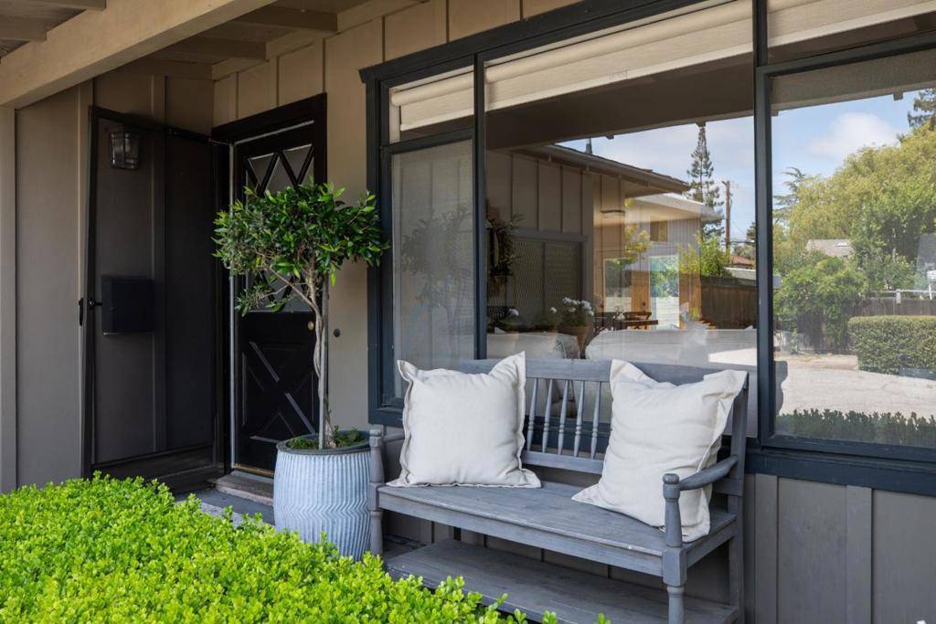 Palo Alto, CA 94306,654 Loma Verde AVE