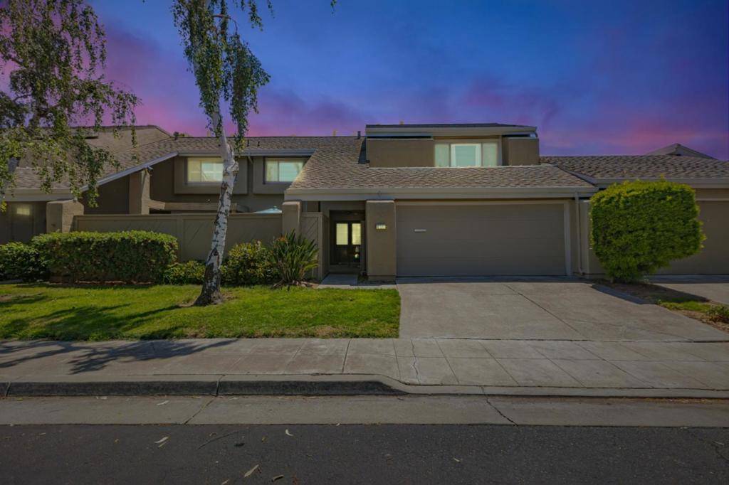 Santa Clara, CA 95054,4337 Lake Santa Clara DR