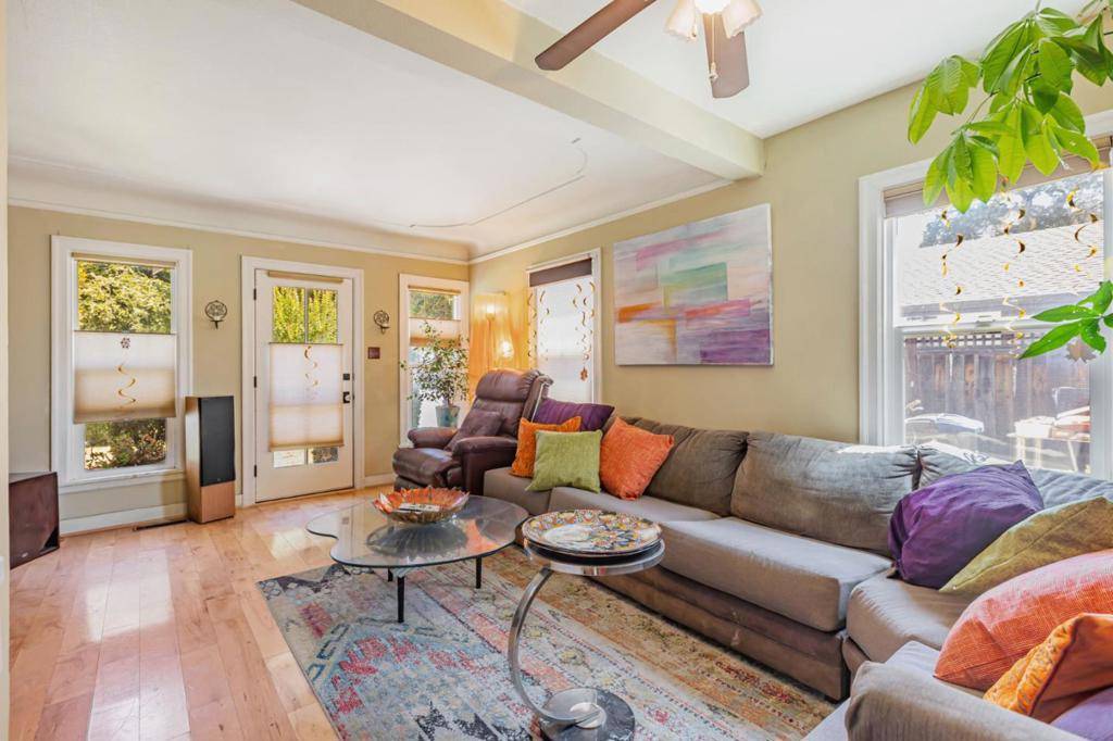 Sunnyvale, CA 94086,484 E Evelyn AVE