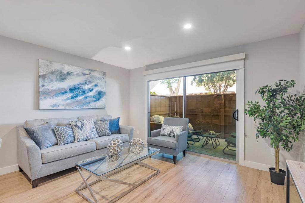 Santa Clara, CA 95051,1720 Halford AVE #124
