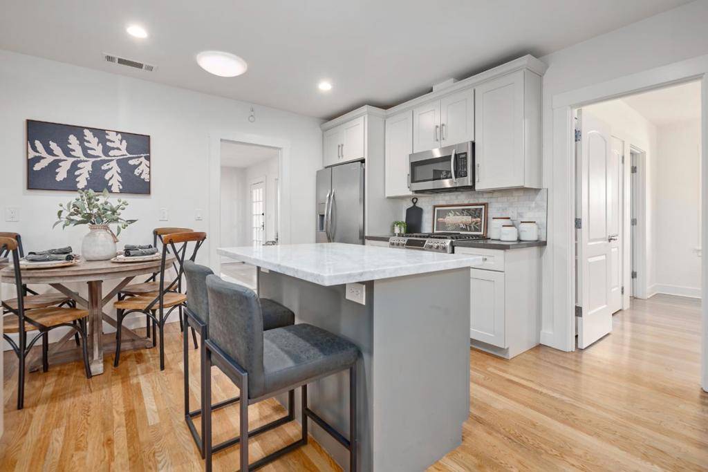 Mountain View, CA 94041,767 Calderon AVE