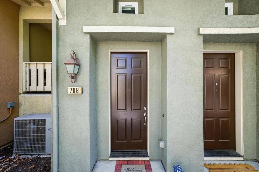San Jose, CA 95112,709 Modern Ice DR
