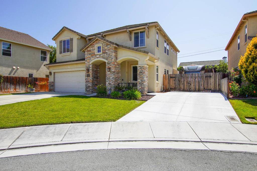 Hollister, CA 95023,1251 Mulberry ST