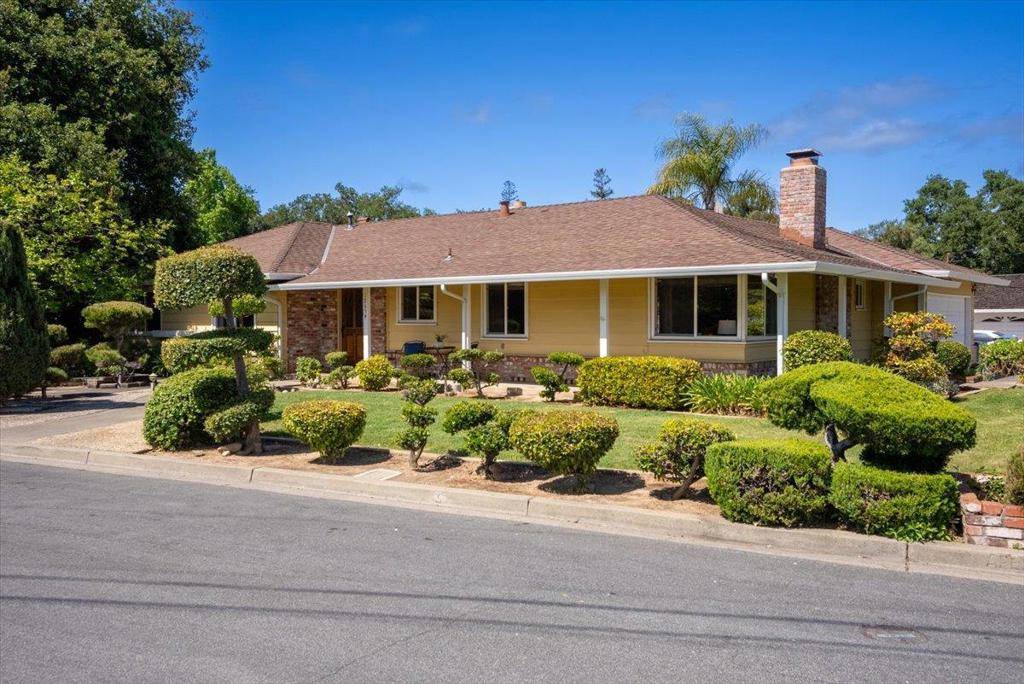 Saratoga, CA 95070,18654 Aspesi DR