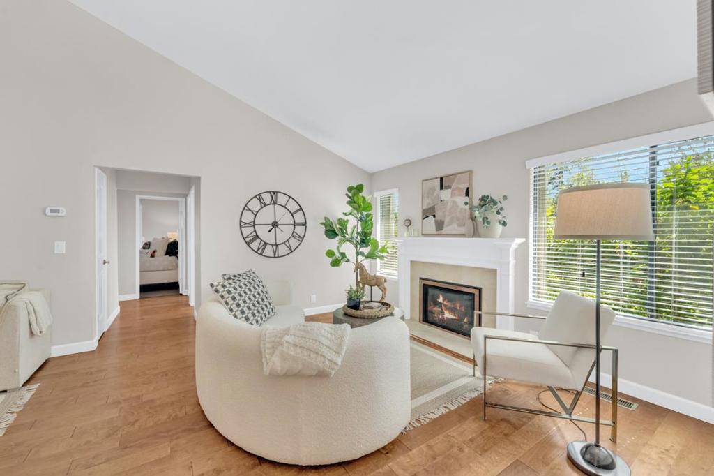 Los Gatos, CA 95032,419 Clearview DR