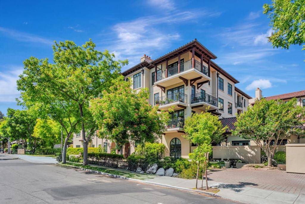 Palo Alto, CA 94301,555 Byron ST #105