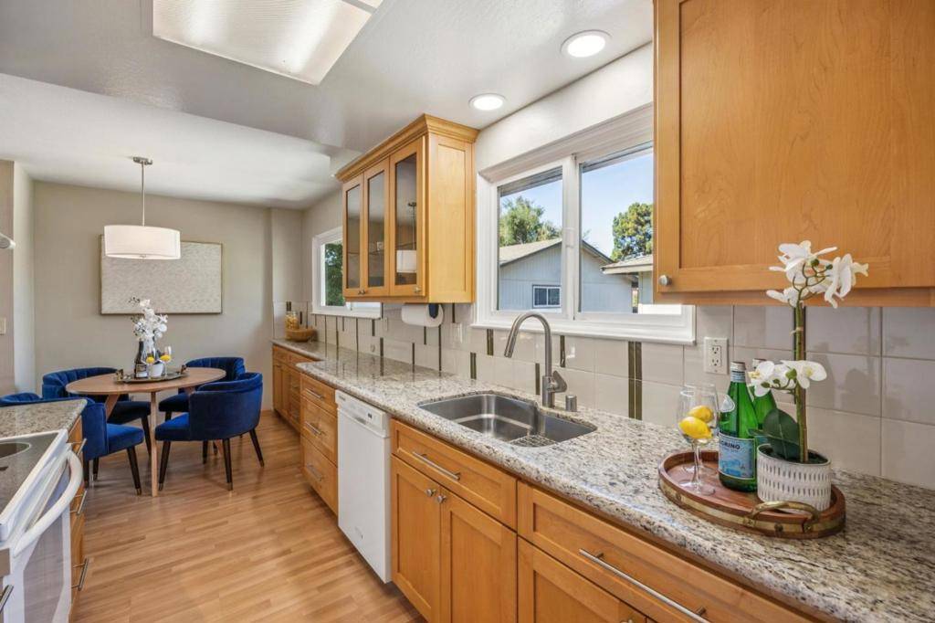 Mountain View, CA 94043,94 Flynn AVE #D