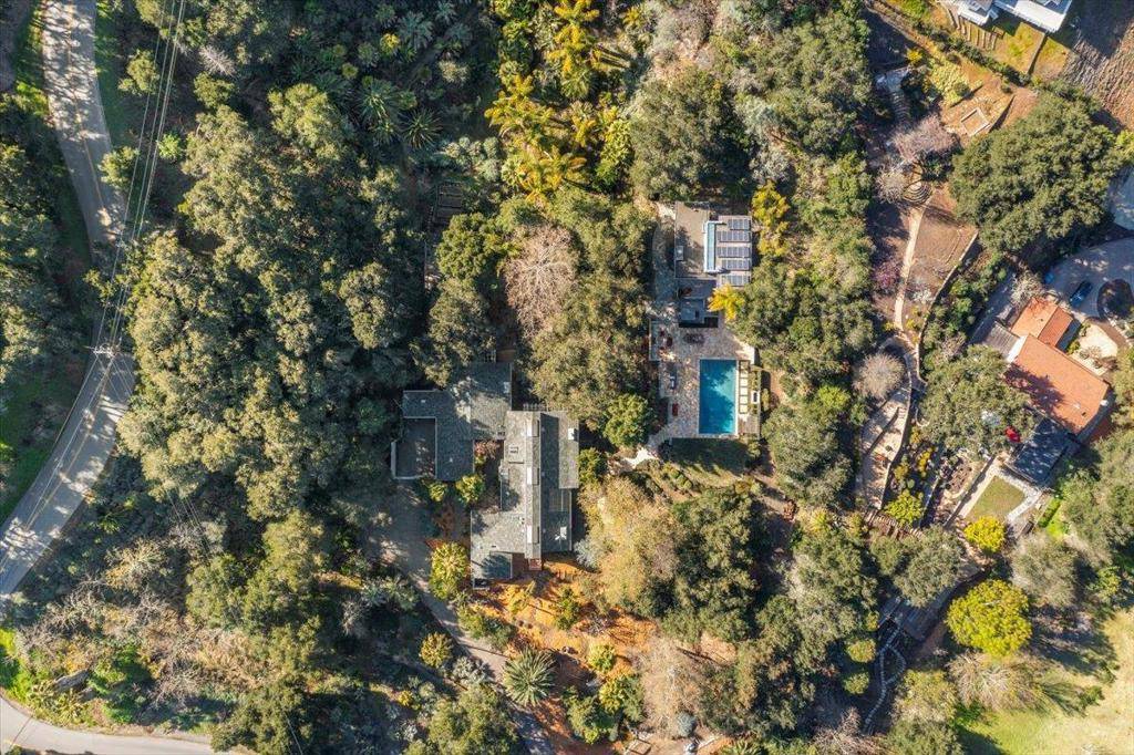 Los Altos Hills, CA 94022,28140 Story Hill LN