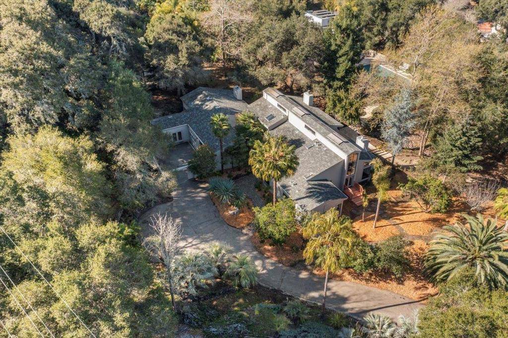 Los Altos Hills, CA 94022,28140 Story Hill LN