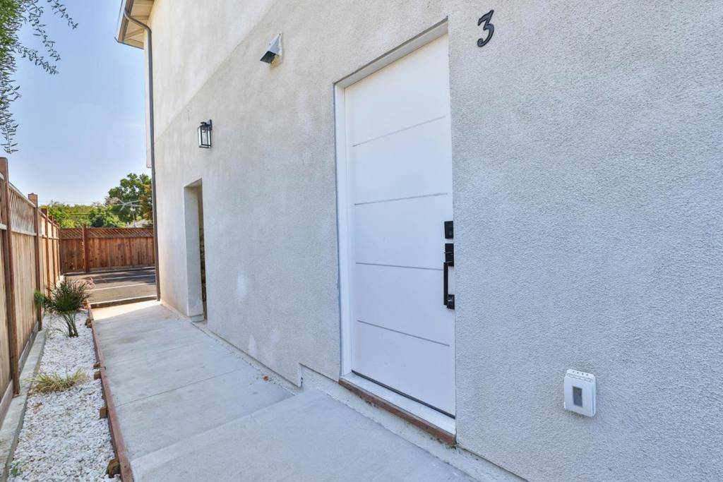 San Jose, CA 95116,30 S 22nd ST #3