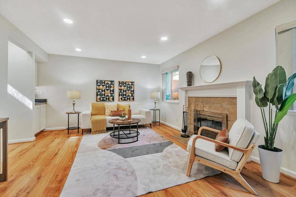 Campbell, CA 95008,77 Shelley AVE