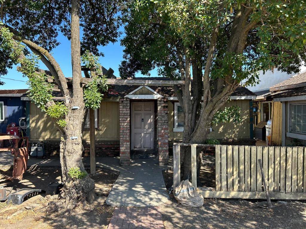 Gilroy, CA 95020,2160 Pacheco Pass HWY