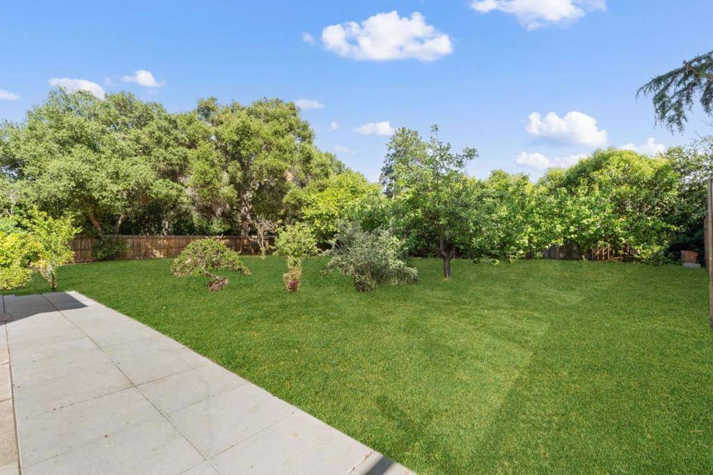 Los Altos, CA 94024,Lundy LN