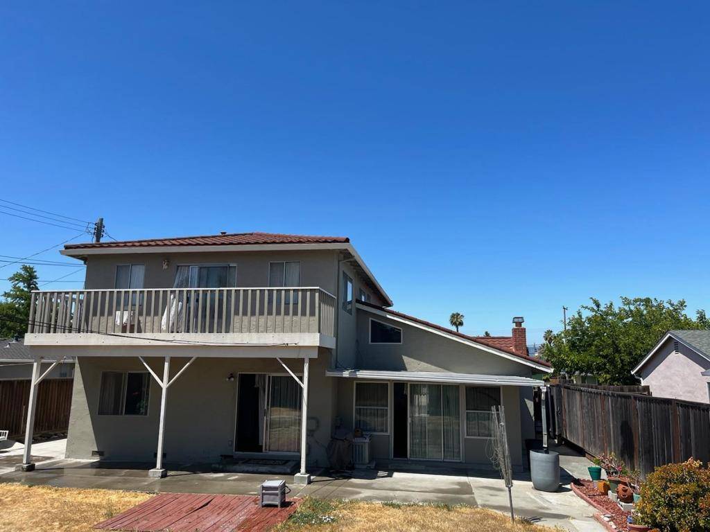 Santa Clara, CA 95050,2337 Dundee DR