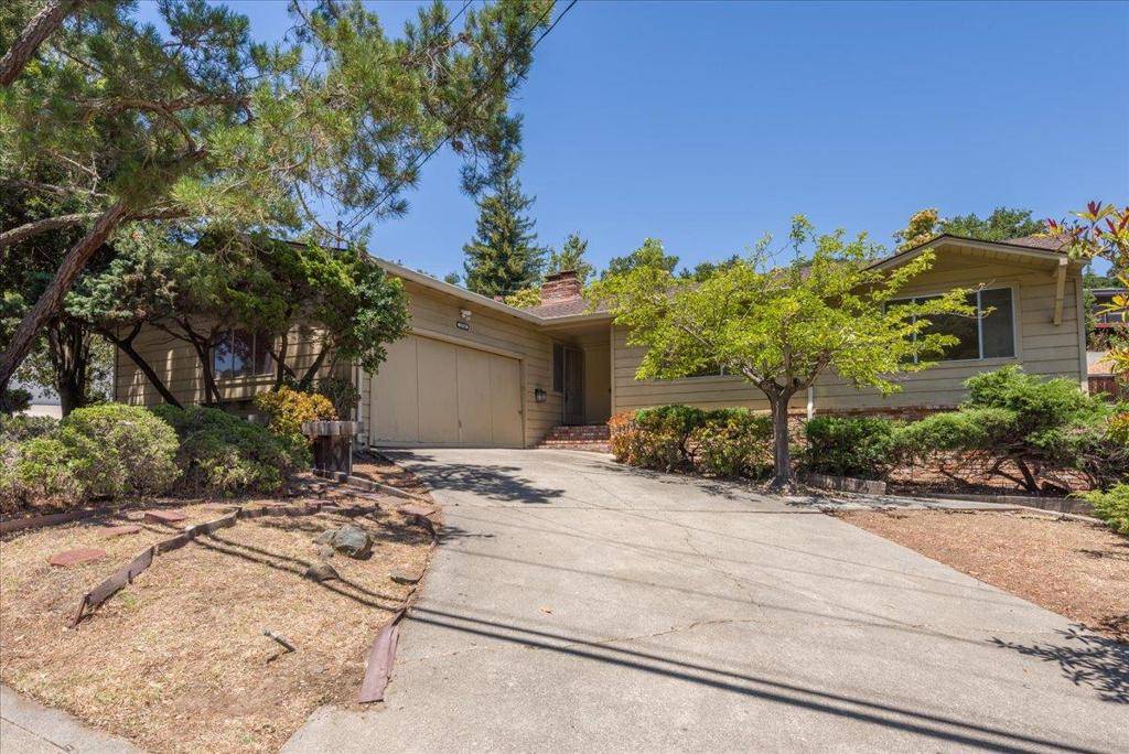 San Carlos, CA 94070,2844 Brittan AVE
