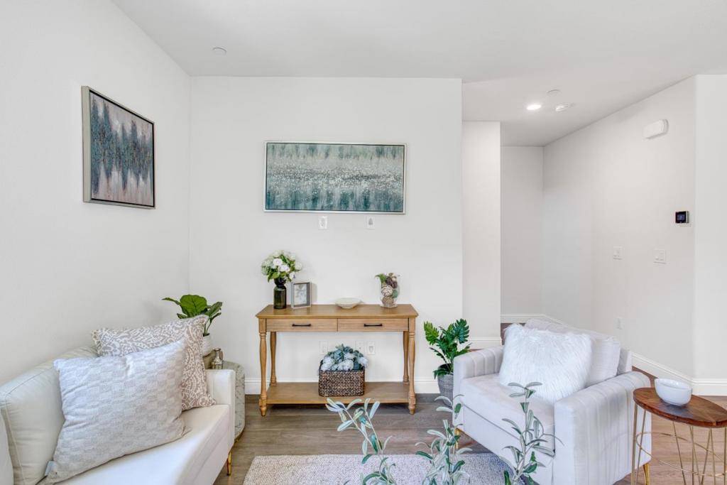 San Jose, CA 95131,1021 Onofrio #7