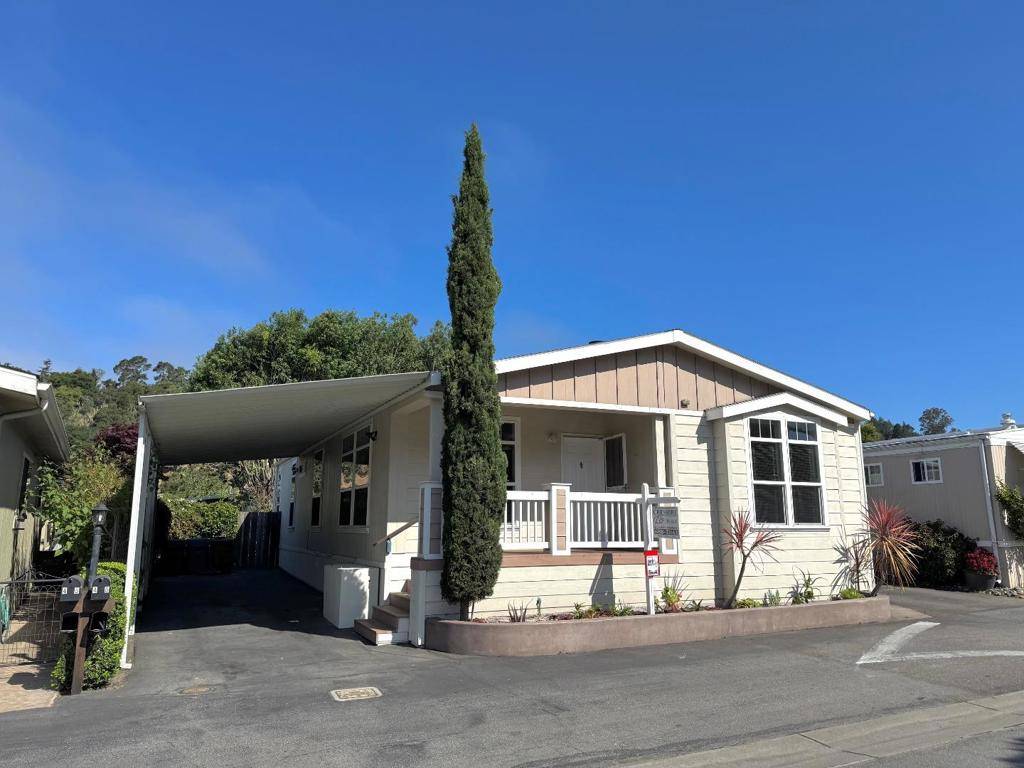 Aptos, CA 95003,46 Nandina DR