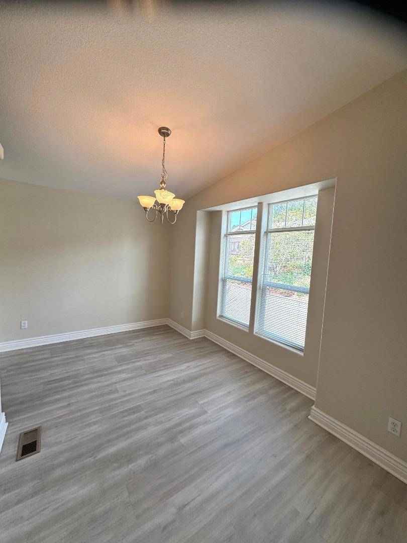 Aptos, CA 95003,46 Nandina DR