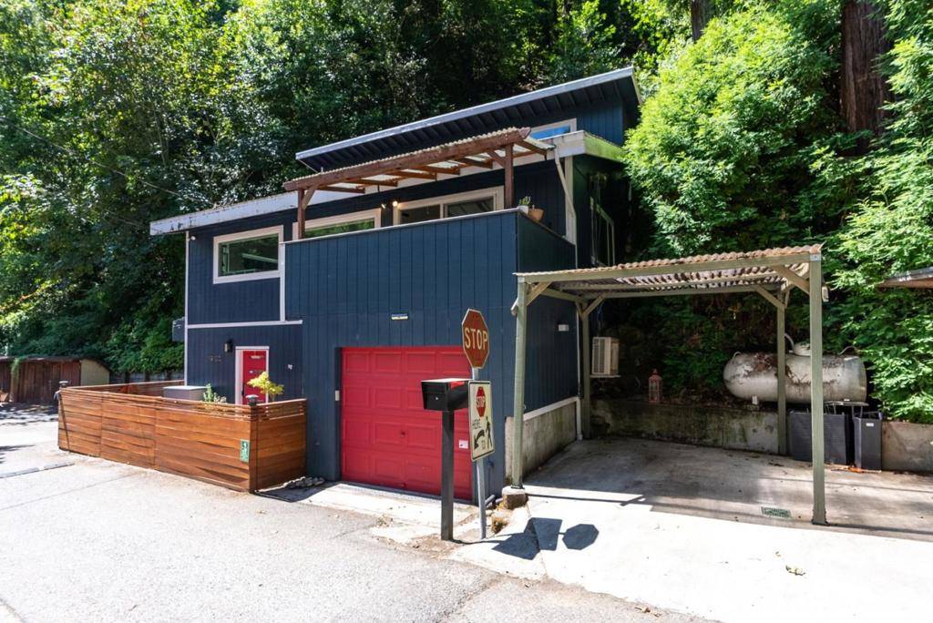 Los Gatos, CA 95033,19150 Beardsley RD