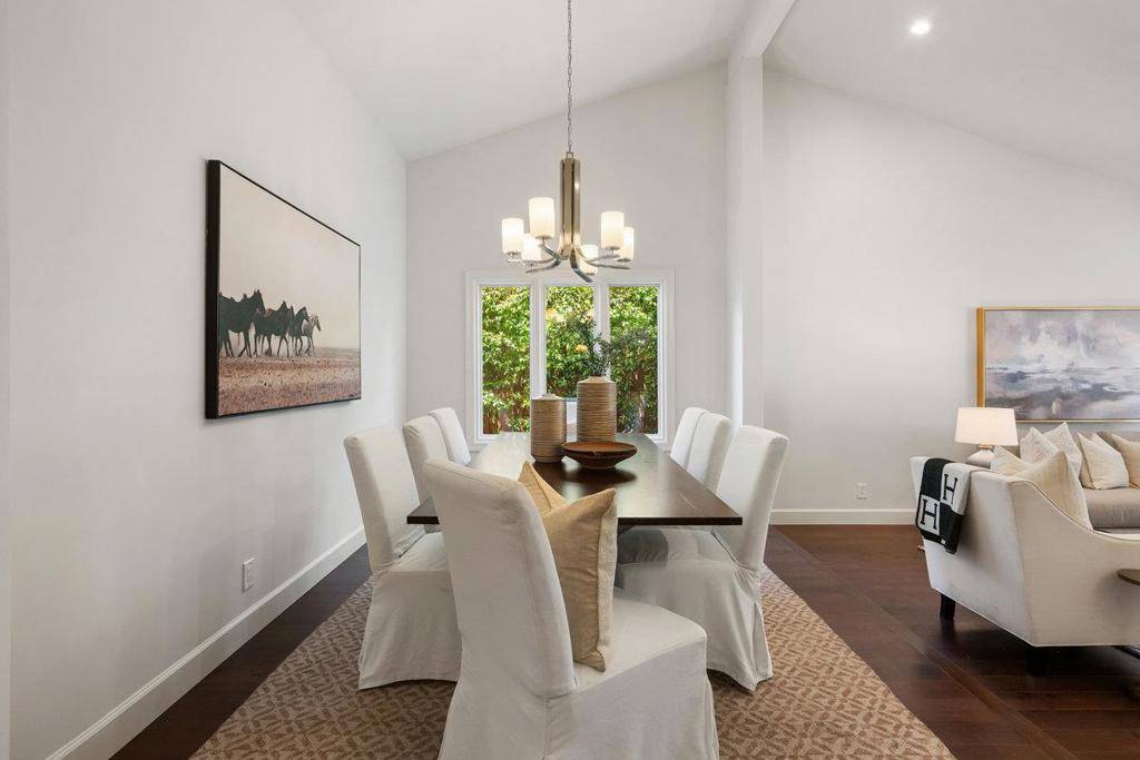 San Mateo, CA 94403,18 Condon CT