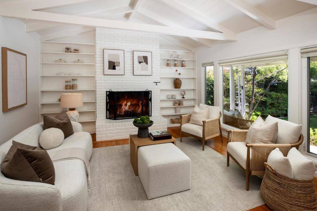 Menlo Park, CA 94025,819 Laurel AVE