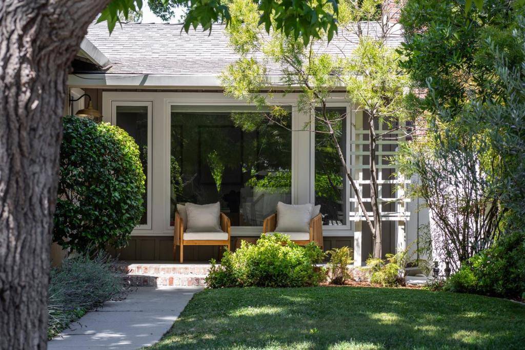Menlo Park, CA 94025,819 Laurel AVE