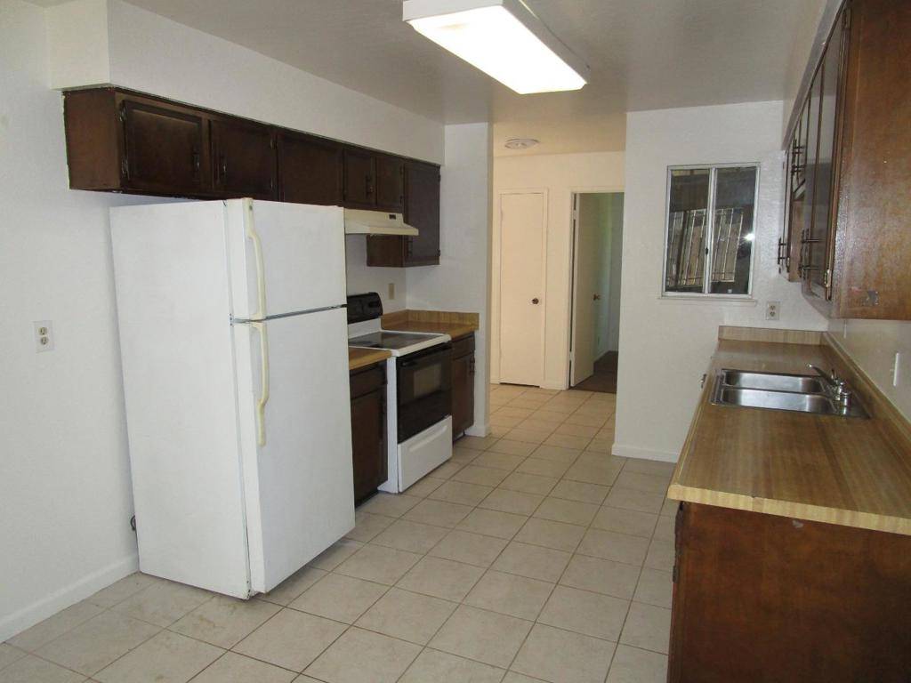 Hollister, CA 95023,271 Carnoble DR
