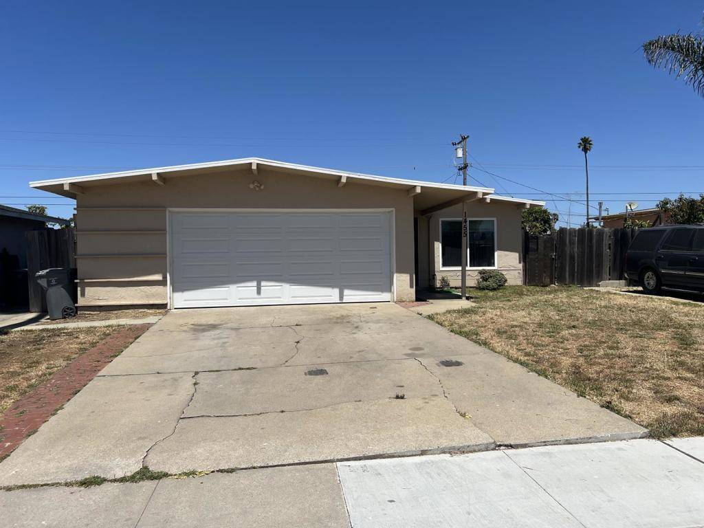 Salinas, CA 93906,1455 Marin AVE