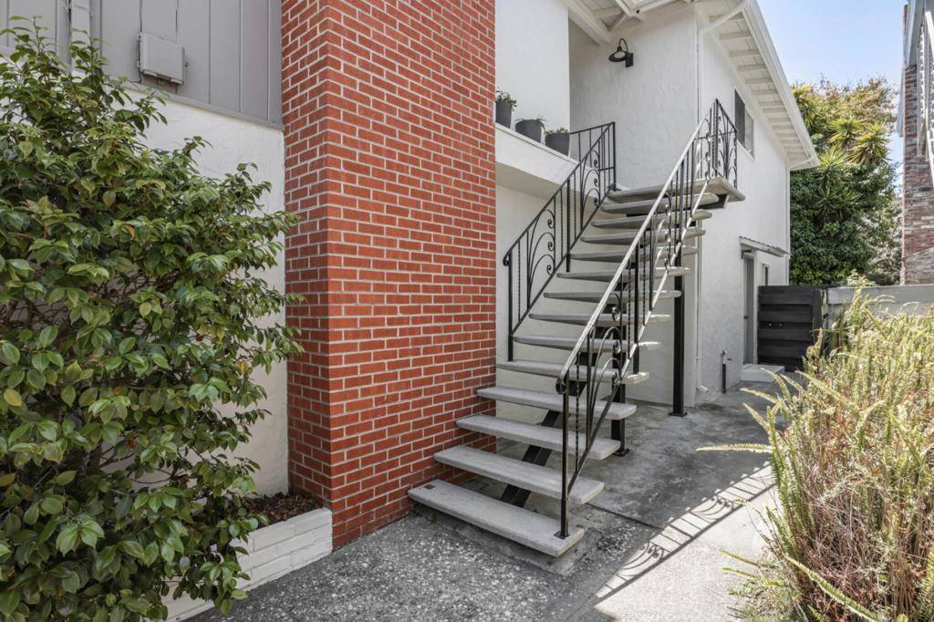 San Bruno, CA 94066,585 Maple AVE