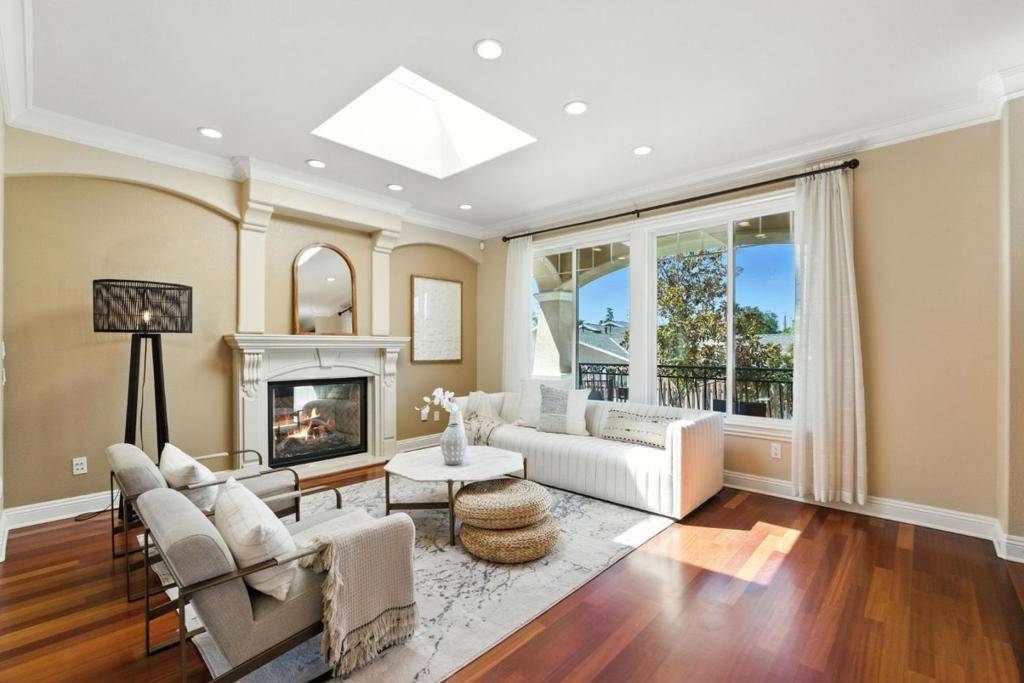 Cupertino, CA 95014,21976 Mcclellan RD