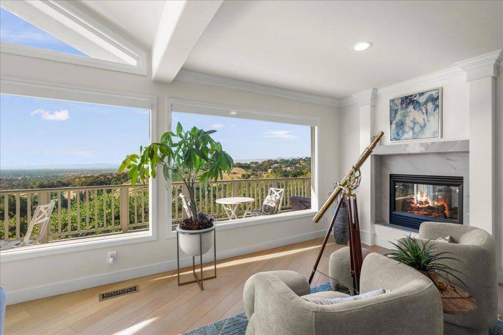 Los Gatos, CA 95032,136 Teresita WAY