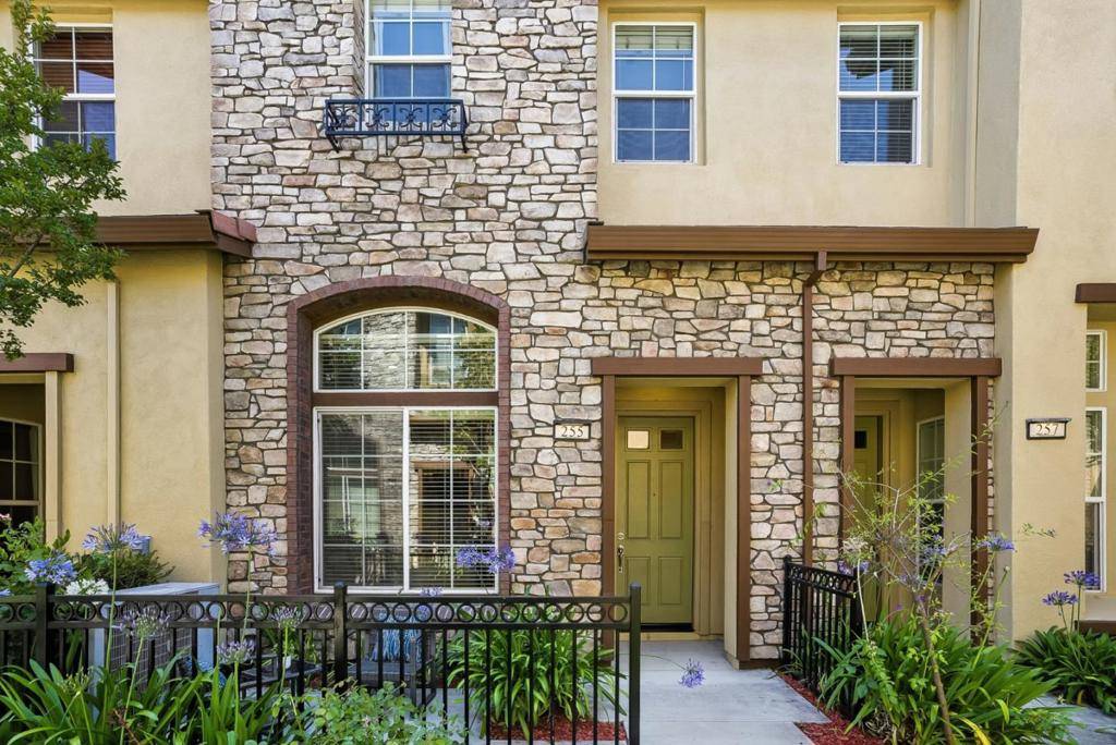Sunnyvale, CA 94086,255 Honeylocust TER