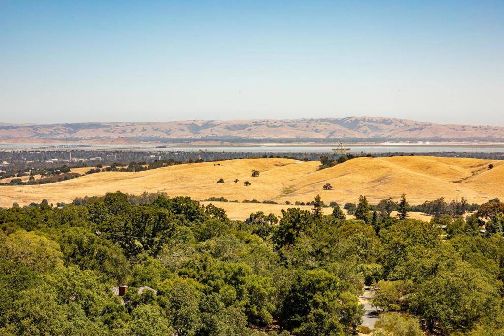 Portola Valley, CA 94028,30 Pine Ridge WAY