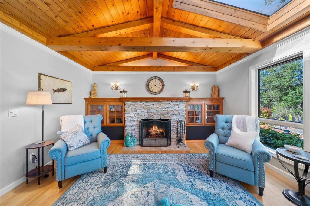 Redding, CA 96001,15907 Cindee LN