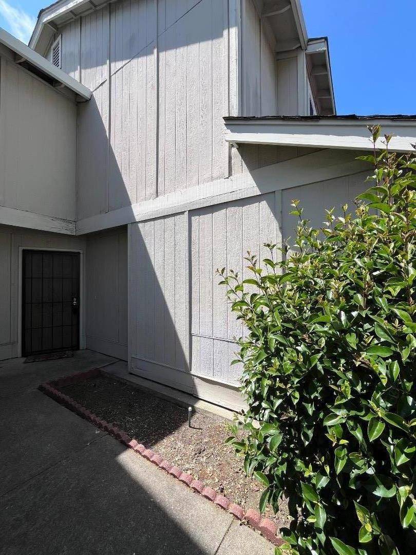 Hayward, CA 94544,1037 Evans CT