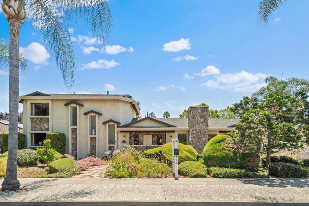 San Jose, CA 95125,1462 Robsheal DR