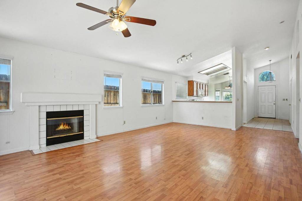 Antelope, CA 95843,8534 Shadow Crest CIR