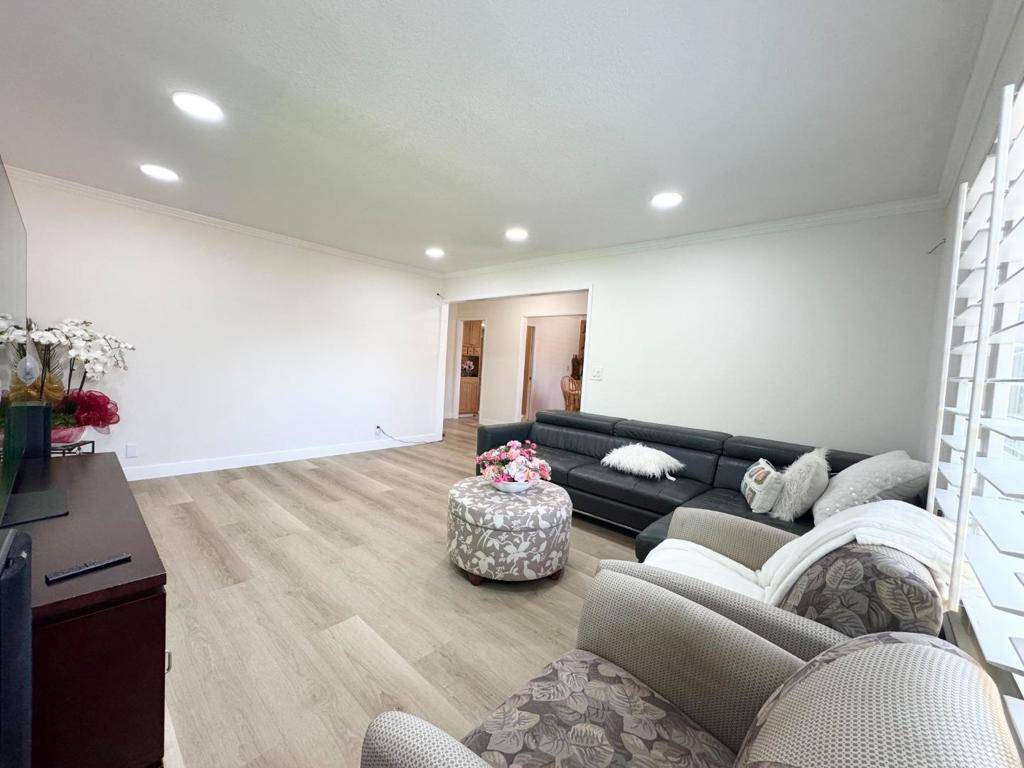 San Jose, CA 95148,3328 Arqueado DR