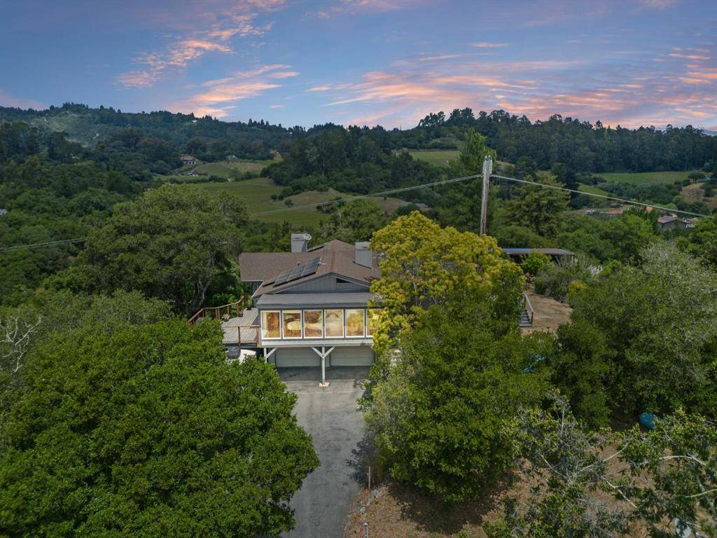 Aptos, CA 95003,1044 Pleasant Valley RD