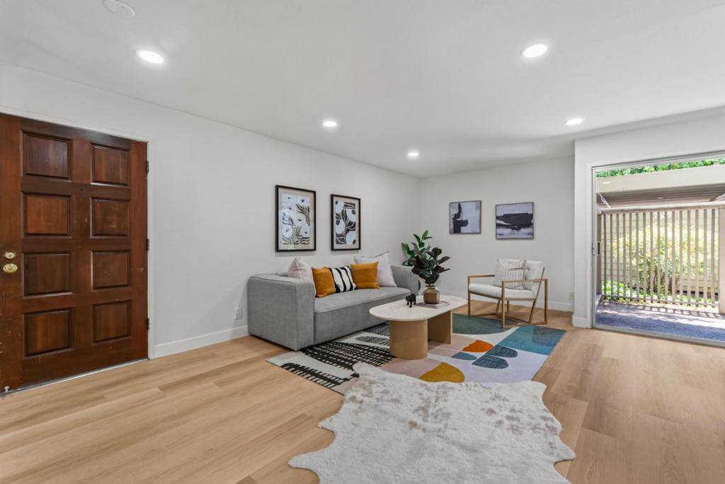 Mountain View, CA 94043,280 Easy ST #311