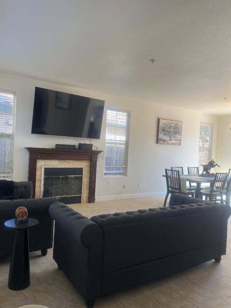 King City, CA 93930,627 Oates AVE