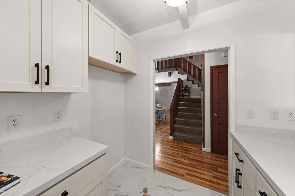 Felton, CA 95018,1666 Creek DR