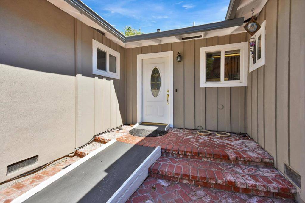San Jose, CA 95118,1543 Willowbrook DR