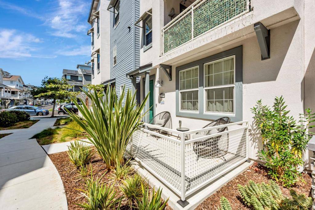 Newark, CA 94560,9355 Ocean Park WAY