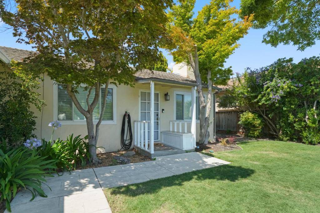 Palo Alto, CA 94303,3172 Morris DR