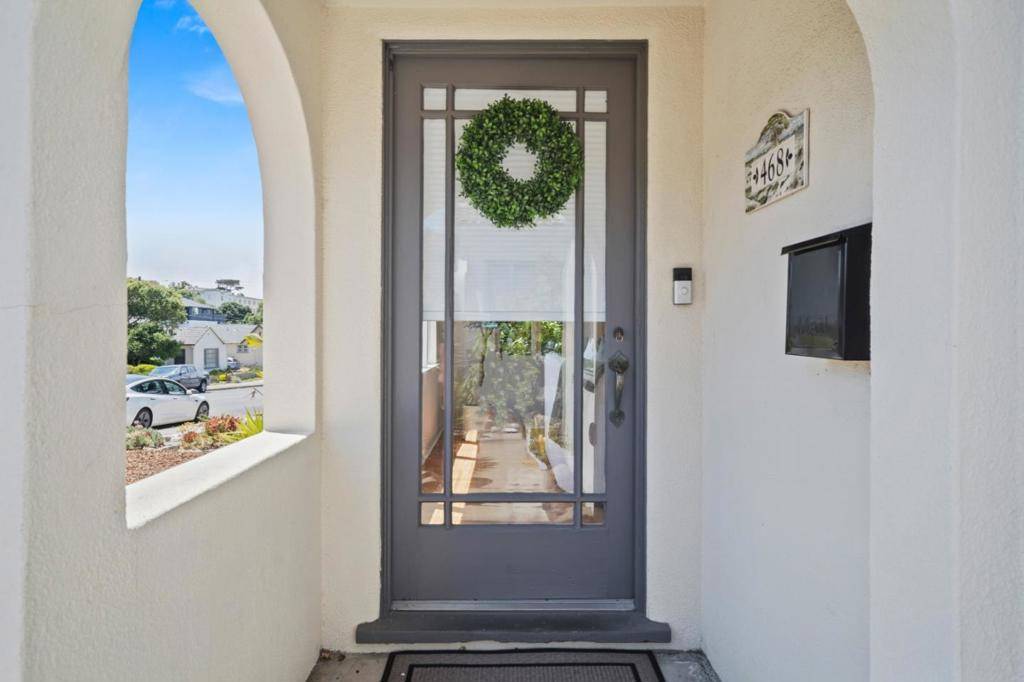 Pacific Grove, CA 93950,468 Gibson AVE